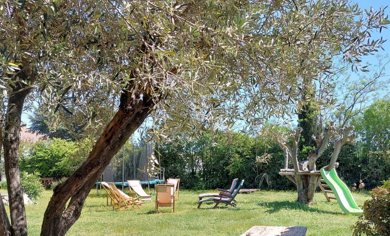 Bed and Breakfast L'Esperluette En Camargue Uchaud Exterior foto